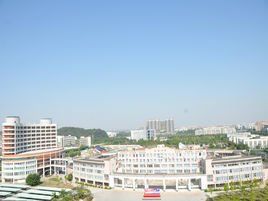 中山市火炬高技術產業開發區第一中學 中山市火炬高技術產業開發區第一中學