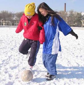 雪地足球