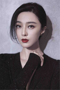 355[2018年西蒙·金伯格執導的動作驚悚新片]