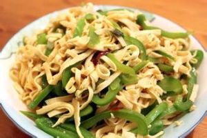 尖椒豆腐絲