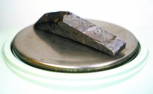阿勒泰5噸重特大鐵隕石烏希里克的切片