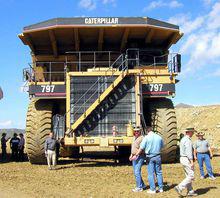 世界上最大的卡車-載重450T