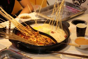 小雞串門串串火鍋