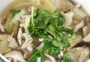 蘑菇絲瓜肉片湯 蘑菇絲瓜肉片湯