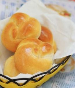 雙結麵包 雙結麵包