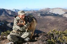 電視劇《兵峰》拍攝花絮照之主創與神龍