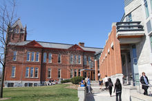 女皇大學商學院