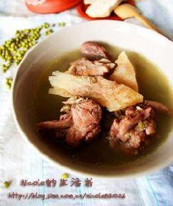 土茯苓綠豆老鴨湯