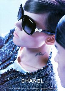 Chanel SS10 眼鏡廣告