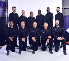 梅米特&middot;奧庫（上左一）在太陽隊教練組