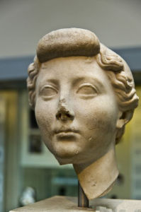 莉薇婭·杜路莎·奧古斯塔 莉薇婭·杜路莎·奧古斯塔