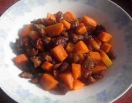 胡蘿蔔炒肉丁 胡蘿蔔炒肉丁