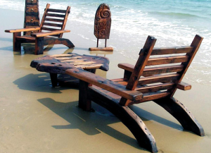 山東臨沂百年古船木家具廠 