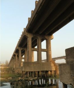 羅山溮河大橋