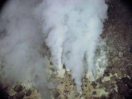 熱泉噴口 熱泉噴口