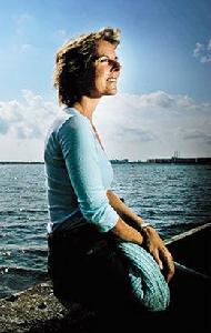 康妮·赫澤高 康妮·赫澤高