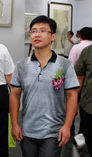 參加畫展的孫文龍