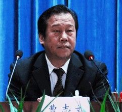 曹志文[新疆維吾爾自治區林業廳黨委書記、副廳長]