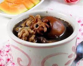 墨魚燉桃仁 墨魚燉桃仁