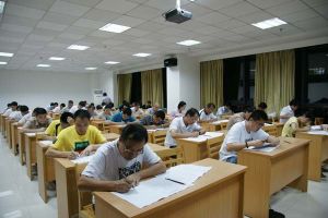 掛科險[上海財經大學]