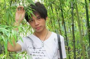 專職作家：陳貴城