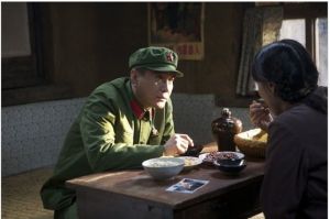 李強飾演軍人李東陽