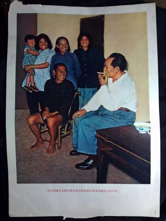 毛主席穿衣服有深意:平時穿灰色,去工廠穿藍色,穿褐色啥意思?