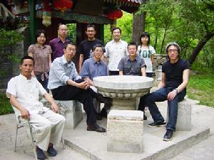 建築學研究中心合影(前排居中為方擁)