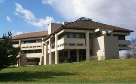 波城大學 波城大學