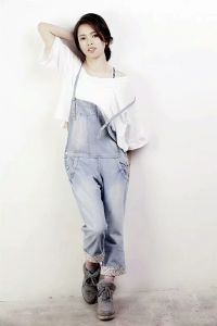 盧丹丹個人寫真