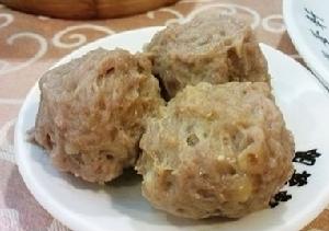 （圖）時菜牛肉球