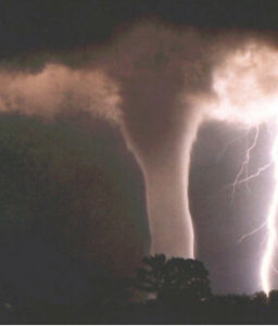 龍捲風[自然天氣現象]