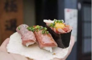 涮涮牛肉壽司卷 涮涮牛肉壽司卷