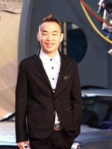 第20屆金曲獎紅毯 黃立成髮型個性現身