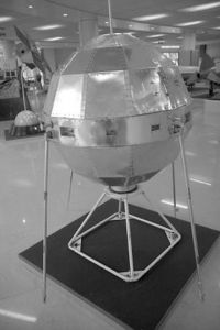 東方紅一號衛星模型