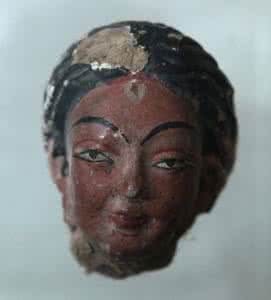 泥塑彩繪供養人頭像 泥塑彩繪供養人頭像
