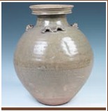 西晉越窯青瓷盤口壺 西晉越窯青瓷盤口壺