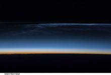 從國際空間站拍攝到的夜光雲景象