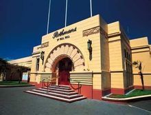 羅斯曼斯大樓 羅斯曼斯大樓