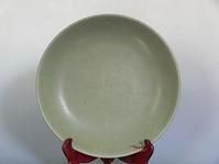 龍泉窯梅子青釉刻花大盤 龍泉窯梅子青釉刻花大盤