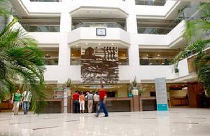 寬敞明亮的就診大廳