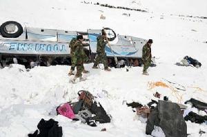 阿富汗雪崩現場