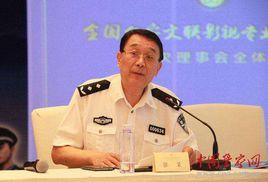 張策[《金盾》雜誌副主編]