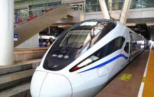 全線拉通試驗動車組和諧號CRH1A型列車