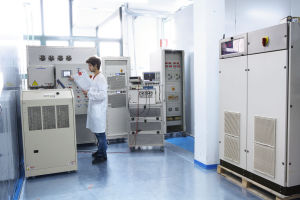 逆變器在測試中