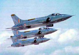 HF-24“暴風之神”戰機