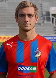 斯拉德基 斯拉德基