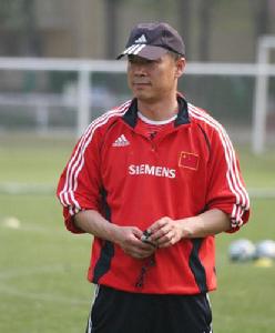 張寧[足球教練員]