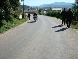 魯燈卡村 魯燈卡村