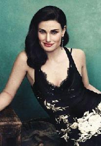 伊迪娜·門澤爾 伊迪娜·門澤爾